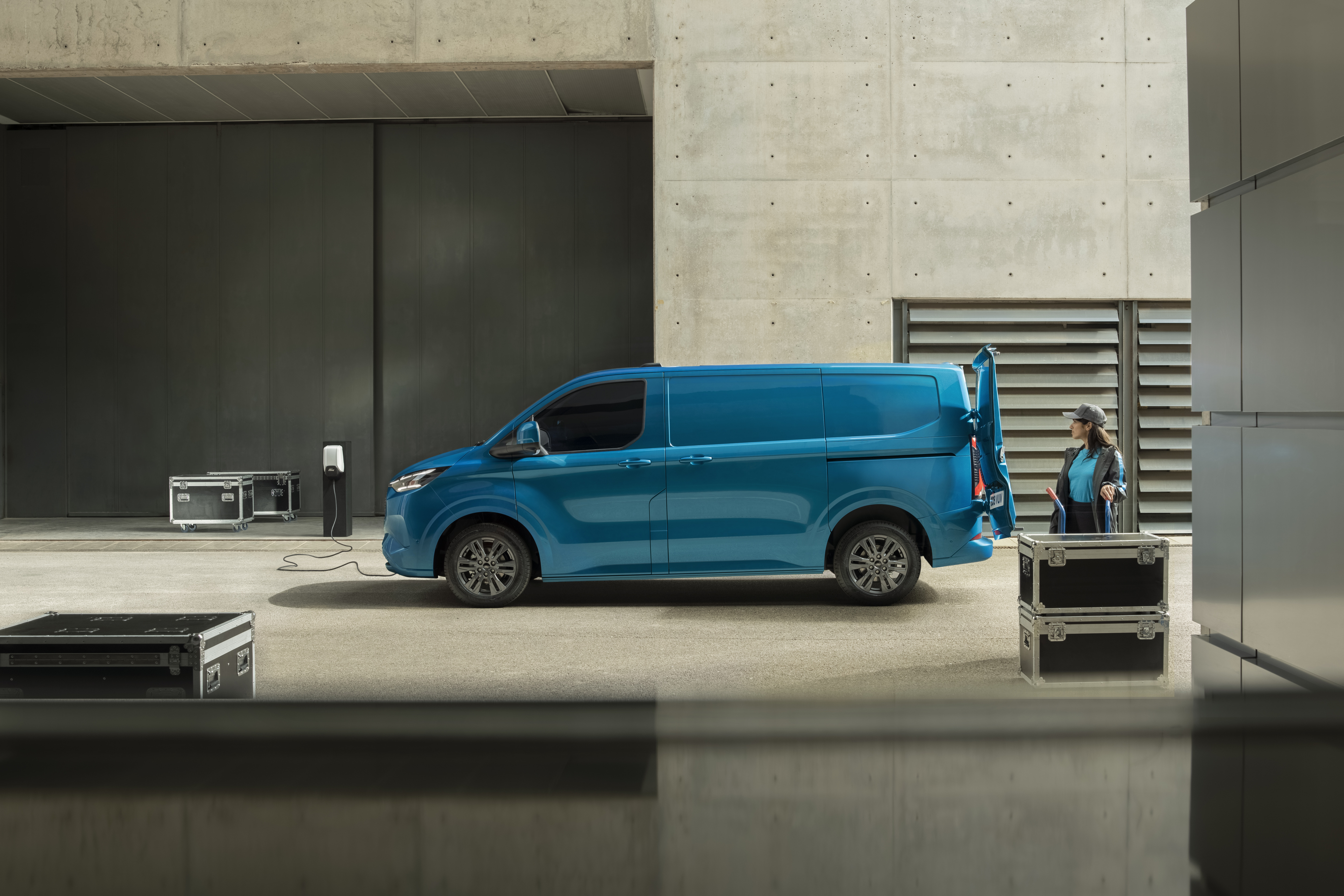 2022_FORD_E TRANSIT_CUSTOM_13