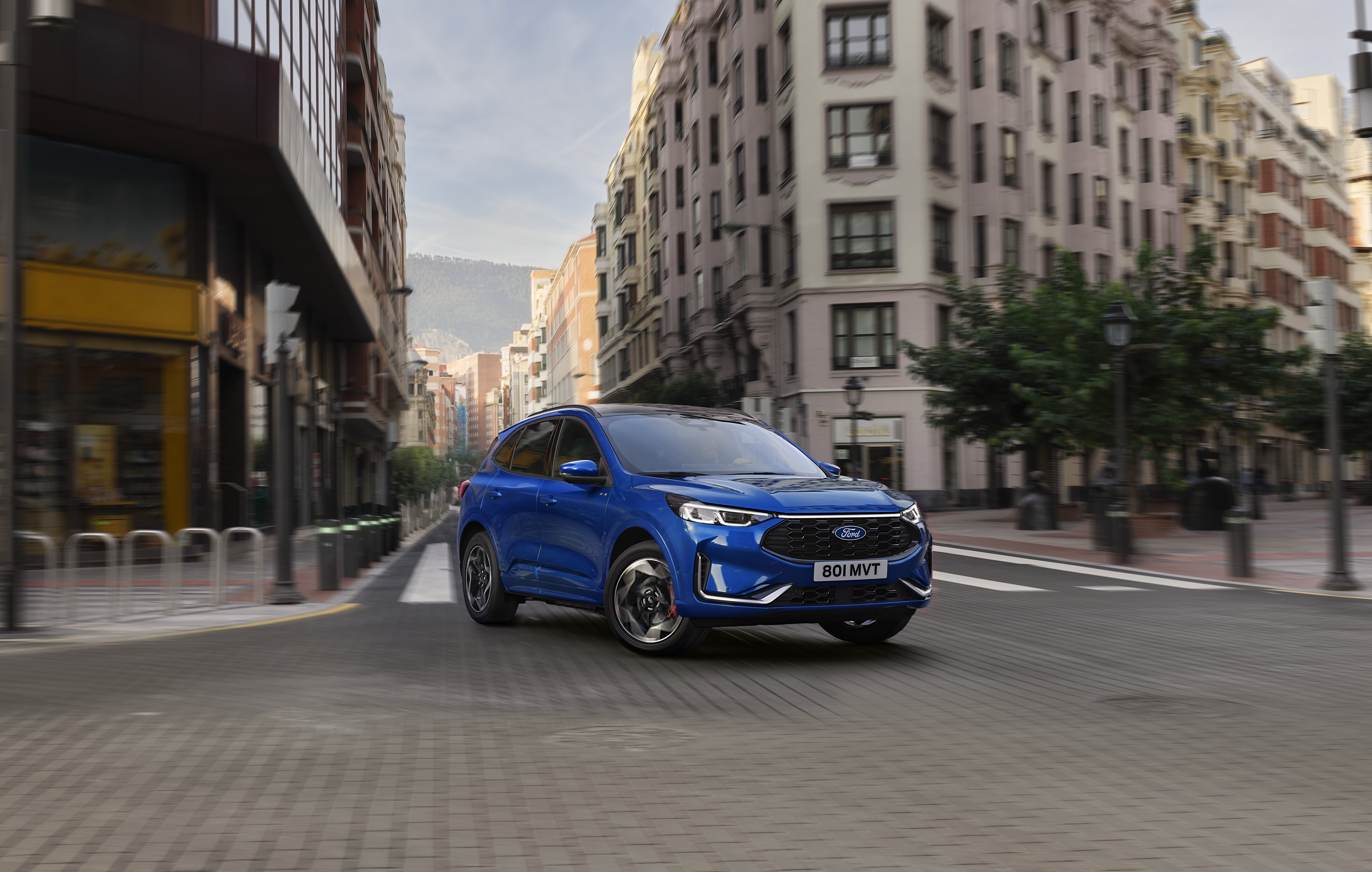 2023_FORD_KUGA_ST LINE_01